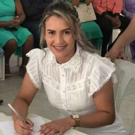 MULHER MORRE EM ACIDENTE DE MOTO PILOTADA POR FILHO DE 13 ANOS; VÍTIMA ESTAVA NA GARUPA INDO PARA FACULDADE