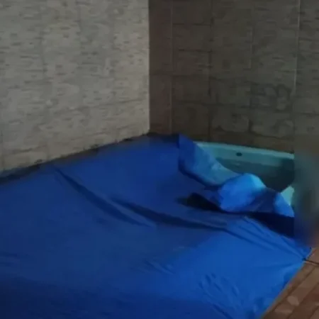 NAMORADA DE POLICIAL É ENCONTRADA MORTA DENTRO DE PISCINA