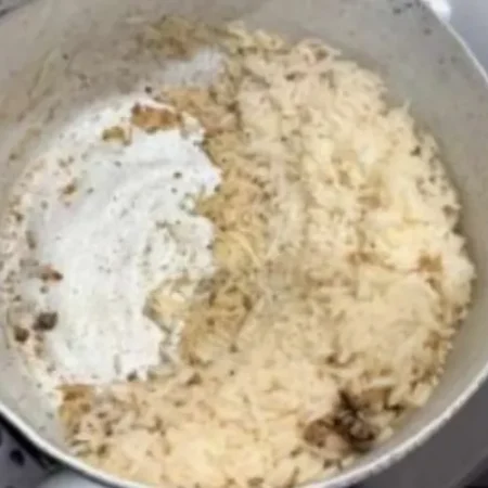 PADRASTO ENVENENA ARROZ E MATA MENINA; MÃE É INDICIADA