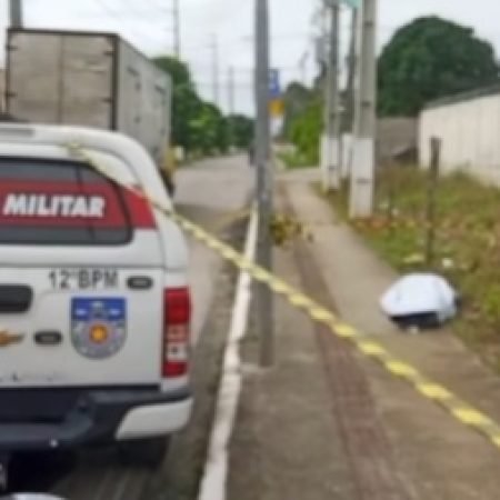 HOMEM MORRE APÓS PASSAR MAL ENQUANTO CAMINHAVA EM CALÇADÃO