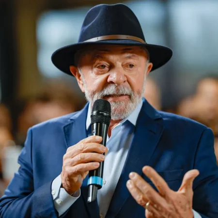 LULA DIZ TER “LEVE IMPRESSÃO” DE QUE NÃO HAVERÁ SEGUNDO TURNO