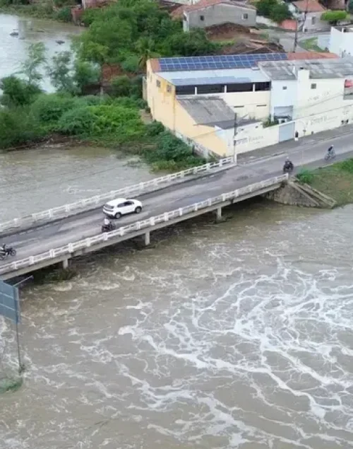 VOLUME DE CHUVA EM DELMIRO GOUVEIA ATINGE UM TERÇO DO ESPERADO PARA O ANO EM APENAS UM DIA