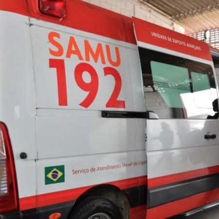 DISCUSSÃO ENTRE DOIS HOMENS ACABA COM UM FERIDO COM GOLPE DE GARRAFA