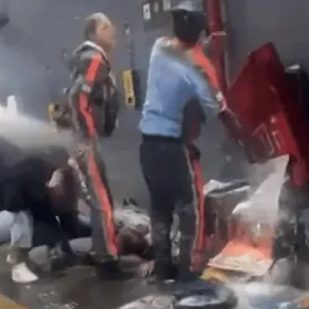 MOTORISTA É ATROPELADO PELO PRÓPRIO ÔNIBUS APÓS DESCER DO VEÍCULO