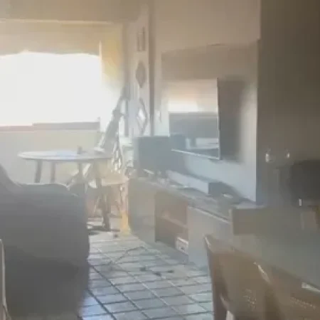 DESTRUIÇÃO: VÍDEO REVELA COMO FICOU APARTAMENTO APÓS INCÊNDIO