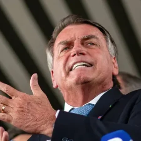 DAMARES DIZ QUE BOLSONARO PASSOU MAL EM CASA: “MOMENTO MAIS TRISTE”