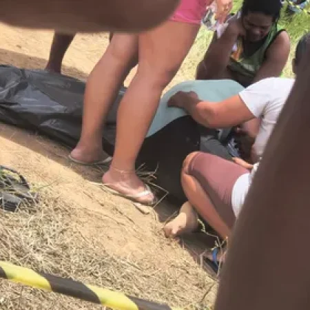 MENINA DE 12 ANOS MORRE APÓS ACIDENTE DE MOTO EM PORTO DE PEDRAS