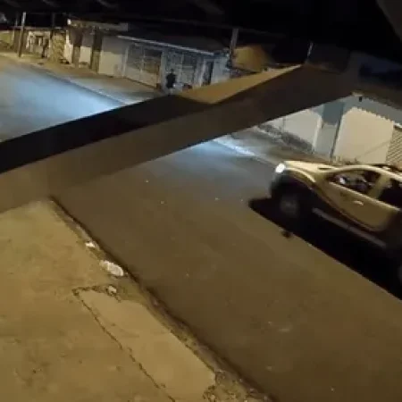 PAI EMBRIAGADO SEQUESTRA BEBÊ DE 2 MESES E FOGE DA POLÍCIA