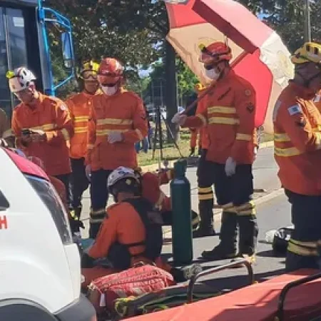 CICLISTA DE 49 ANOS MORRE APÓS SER ATINGIDO POR ÔNIBUS