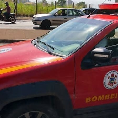 ADOLESCENTE FICA FERIDA APÓS QUEDA DE MOTO