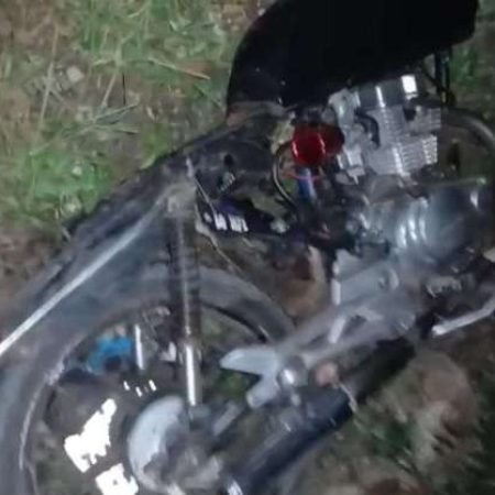 MENOR MORRE APÓS COLIDIR MOTO QUE PILOTAVA CONTRA ÁRVORE