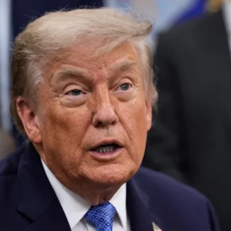 DEMOCRATAS DOS EUA CRITICAM PLANO DO GOVERNO TRUMP DE CONCEDER VISTO A FLÁVIO BOLSONARO