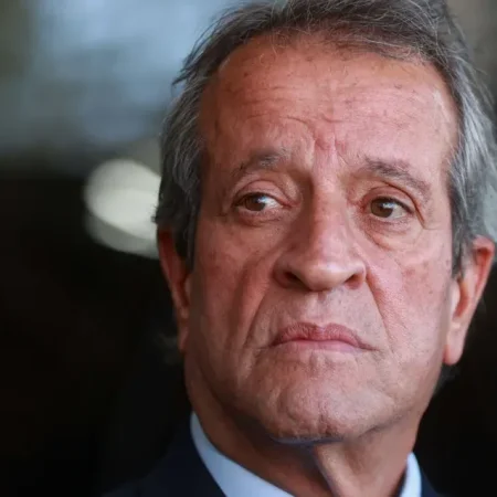 VALDEMAR VISITA JAIR BOLSONARO E CRITICA CARTA DE FLÁVIO: ‘NÃO GOSTEI’